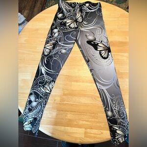 Bold Butterfly Print Leggings